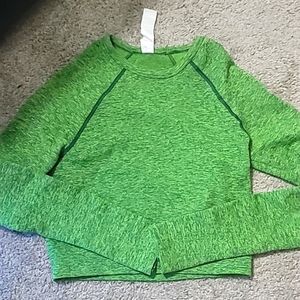 Fabletics NWOT Crop Top
